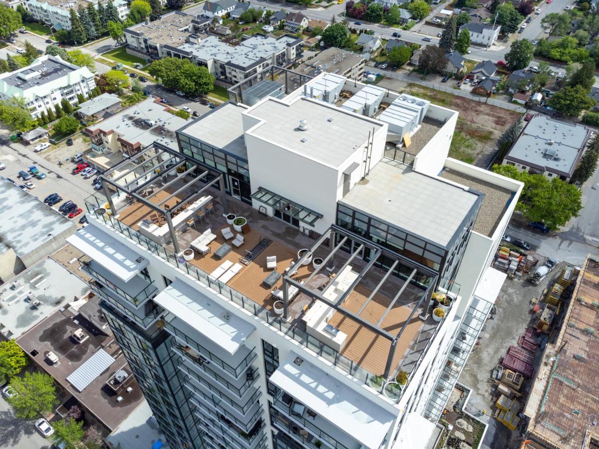Brand New Luxury Downtown Near The Beach #13 ケロウナ エクステリア 写真